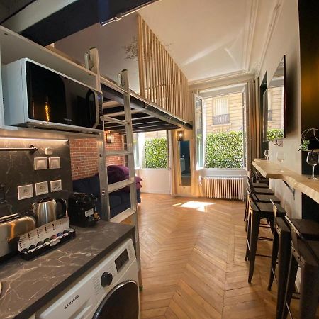 Aparthotel Beautiful Mini Loft Near Saint-Lazare Parigi Esterno foto