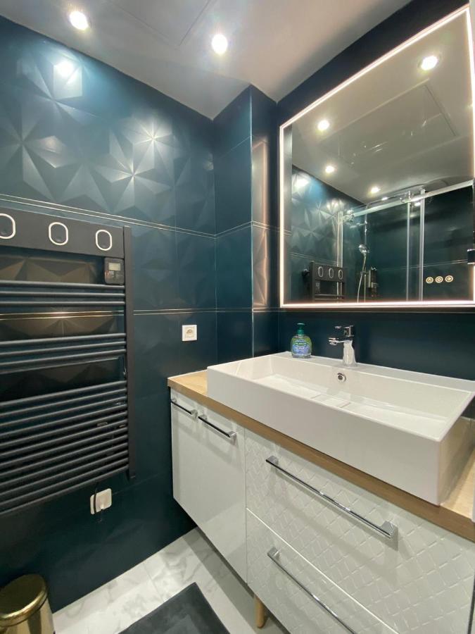 Aparthotel Beautiful Mini Loft Near Saint-Lazare Parigi Esterno foto