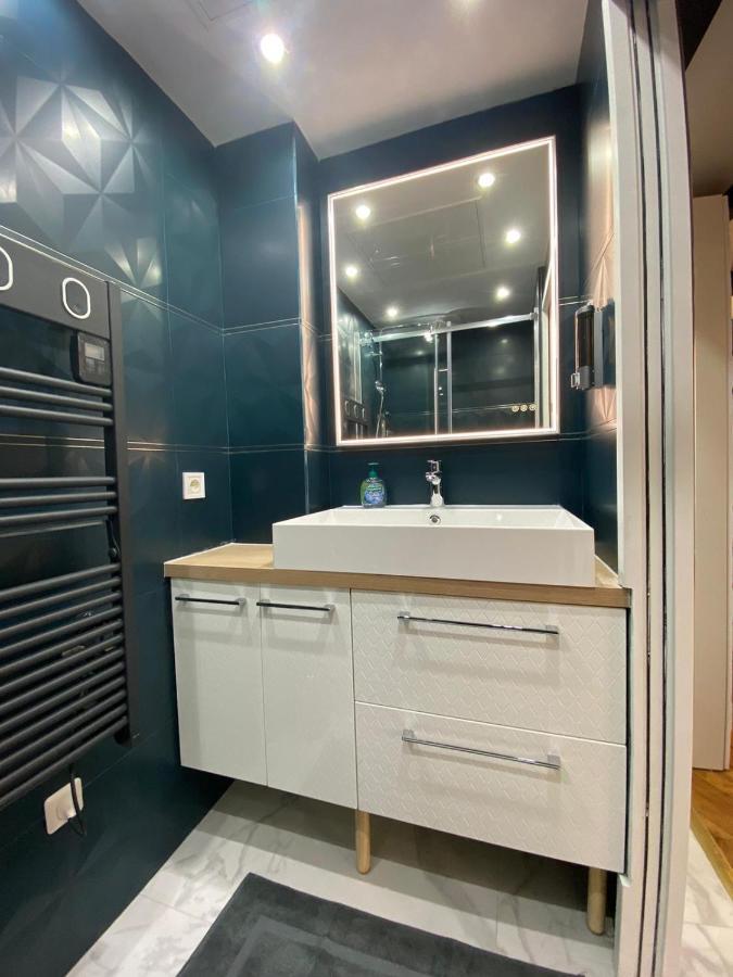 Aparthotel Beautiful Mini Loft Near Saint-Lazare Parigi Esterno foto